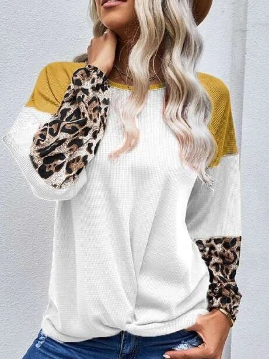 Twisted Color Block Round Neck Long Sleeve T-Shirt